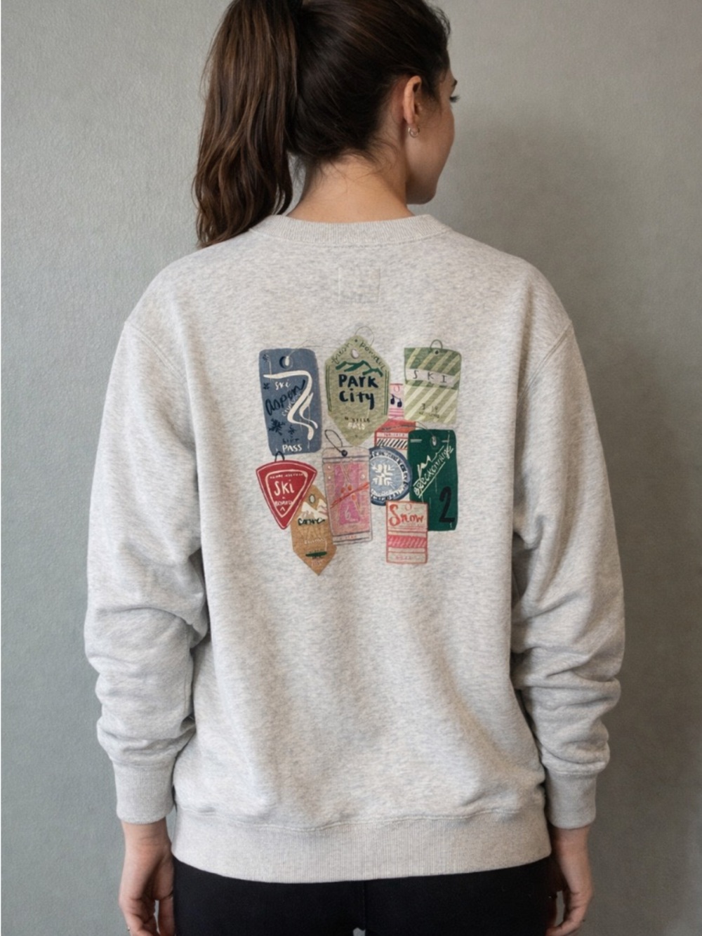 Abercrombie & Fitch Ski Destination Vintage Sunday Crew Sweatshirt